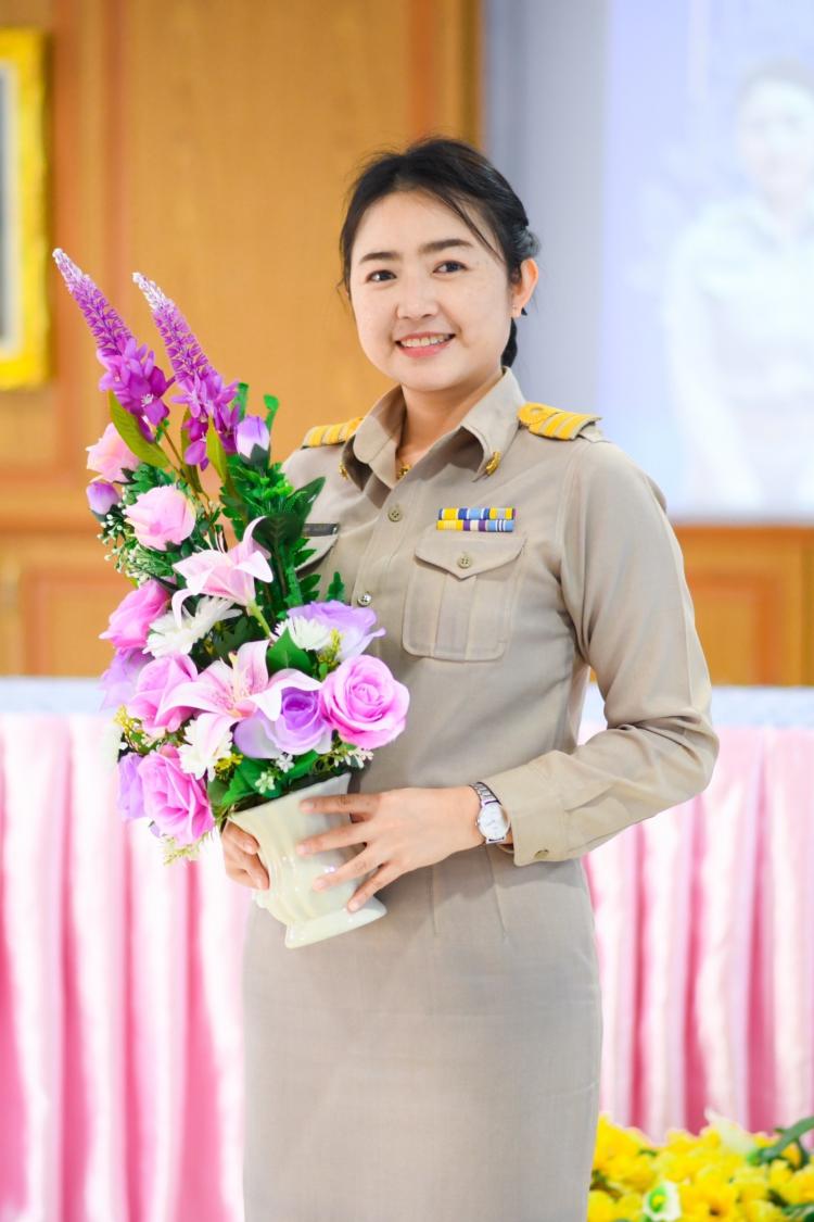 การรับย้ายครูมาปฏิบัติหน้าที่ราชการ ณ โรงเรียนคุรุราษฎร์รังสฤษฏ์