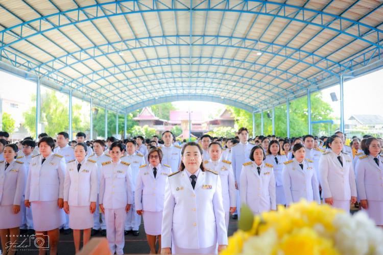 พิธีถวายเครื่องราชสักการะถวายพระพรชัยมงคล แด่พระบาทสมเด็จพระวชิรเกล้าเจ้าอยู่หัว 