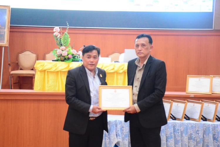 ประชุมสัมมนาเครือข่ายส่งเสริมประสิทธิภาพการจัดการศึกษามัธยมศึกษา จังหวัดราชบุรีและจังหวัดกาญจนบุรี และจัดแสดงผลงานของสถานศึกษา ครูผู้สอน
